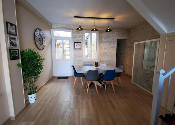 Holiday home Gite Gites De France - Les Violettes